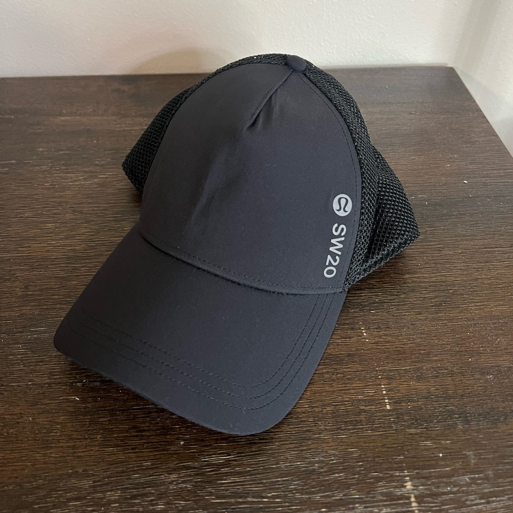 Lululemon 2020 hat